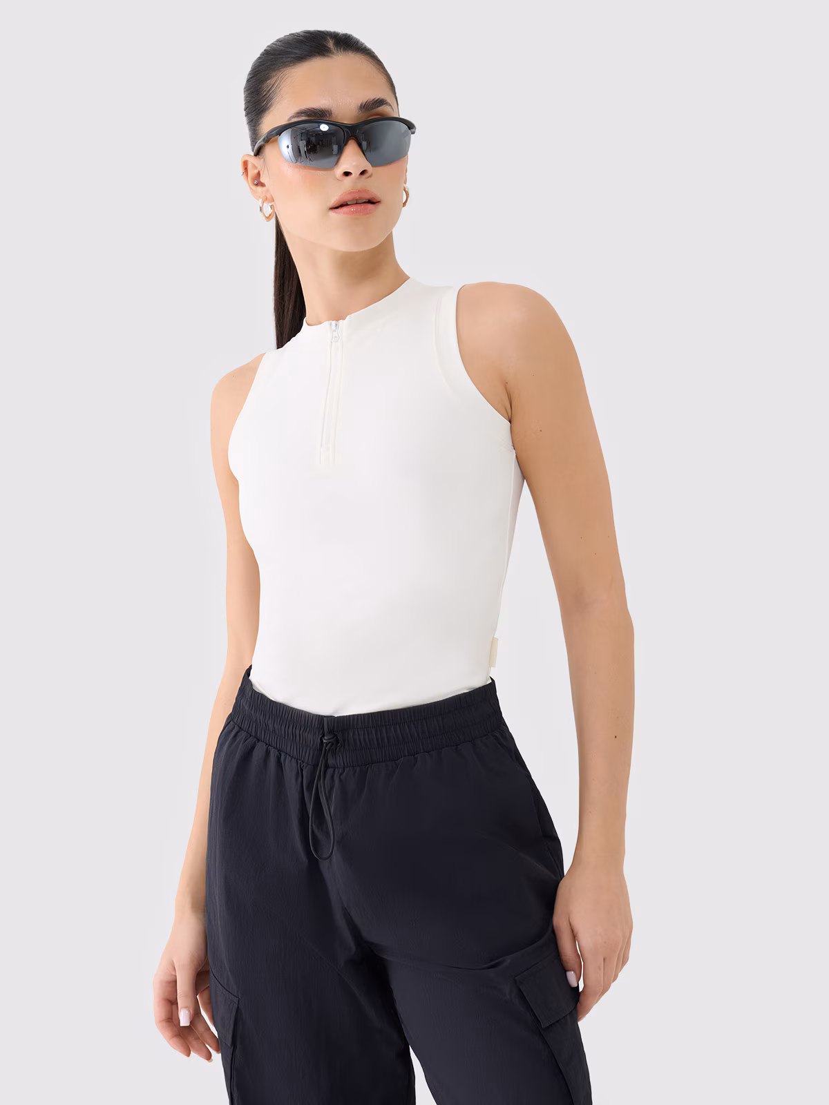 Crop-top slim damski - czarny