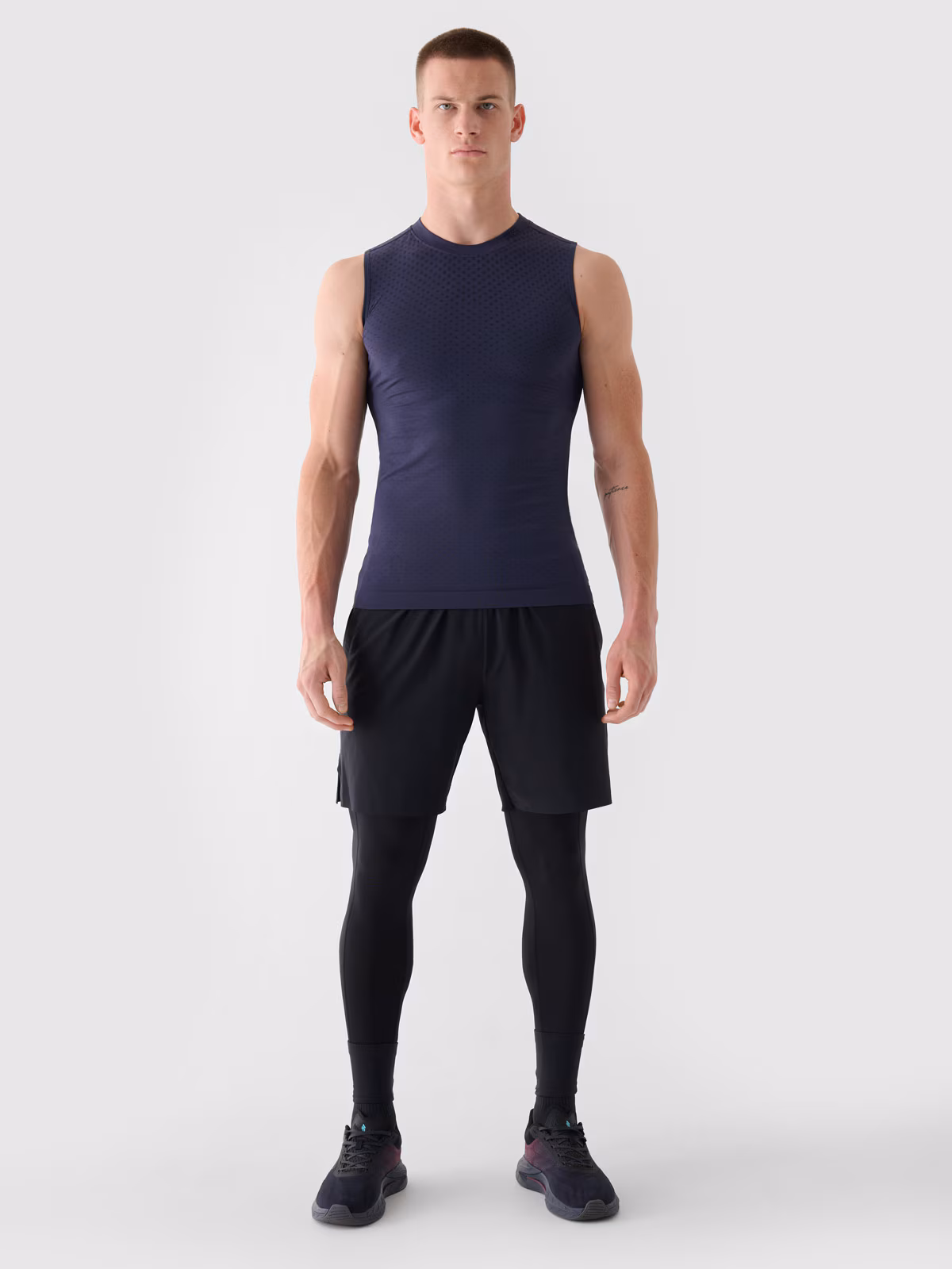 Spodenki treningowe szybkoschnące męskie 4F x Robert Lewandowski - szare