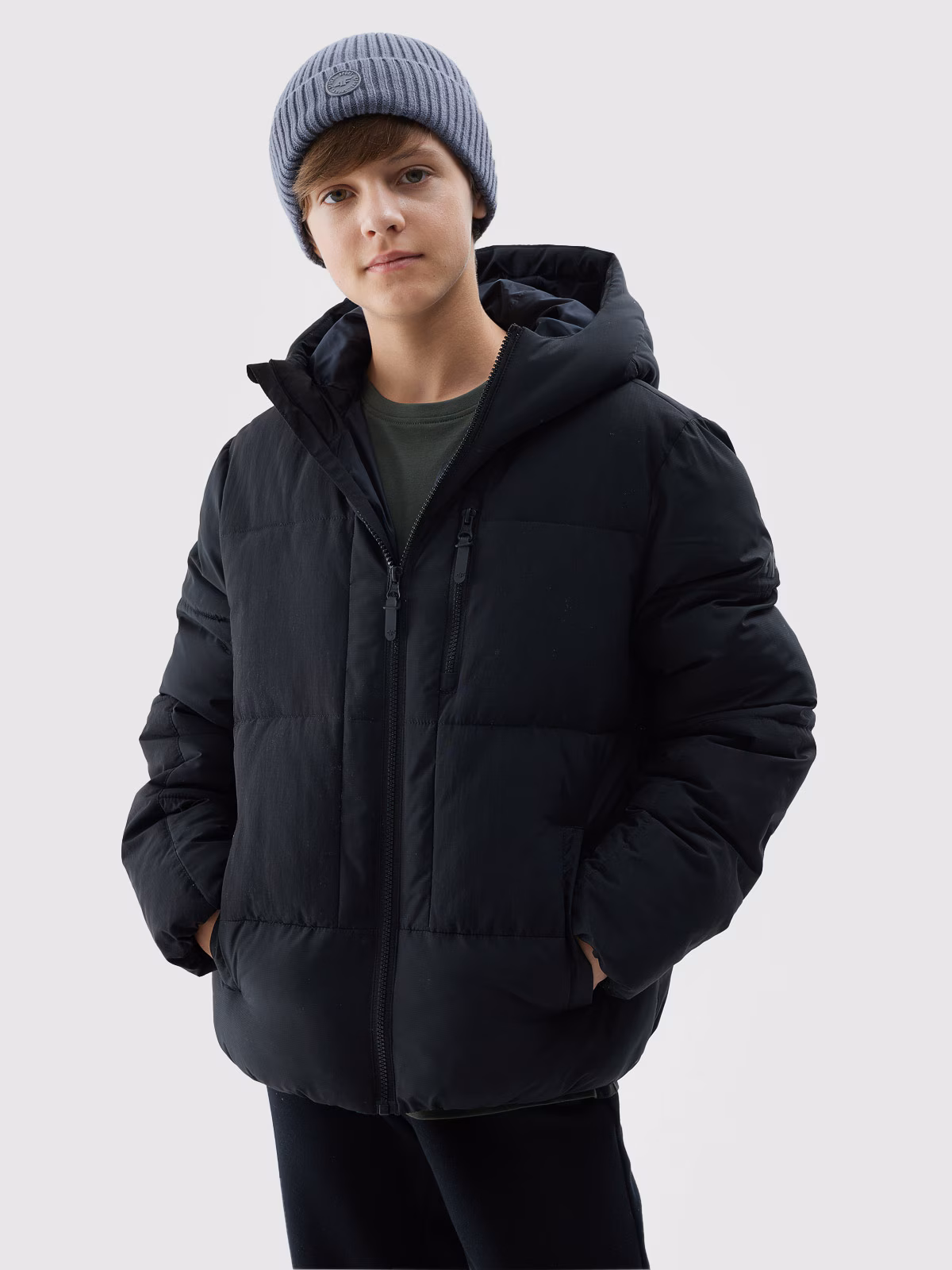 Kurtka puchowa z wypełnieniem syntetycznym chłopięca - czarna