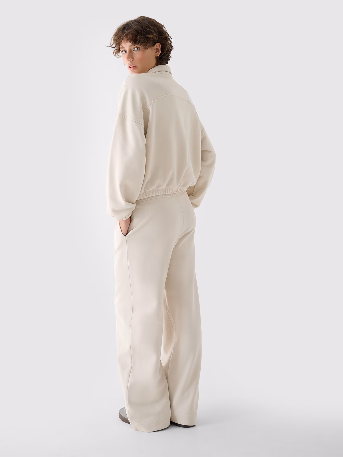 Bluza dresowa bez kaptura damska - beżowa