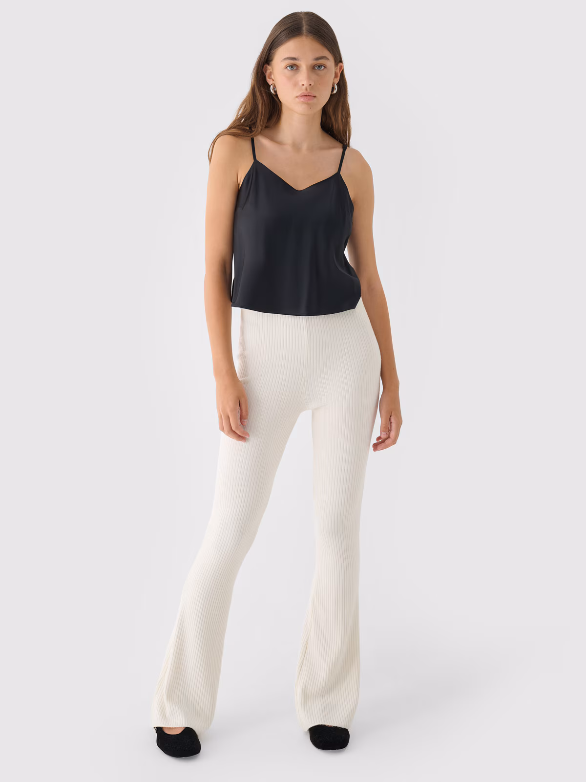 Top z wiskozy damski Outhorn - czarny