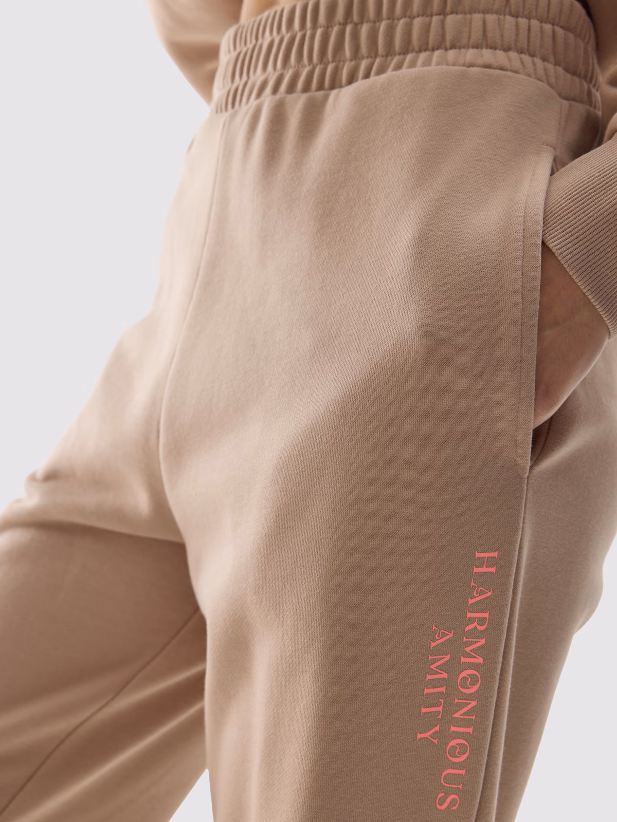 Spodnie dresowe joggery damskie - kremowe