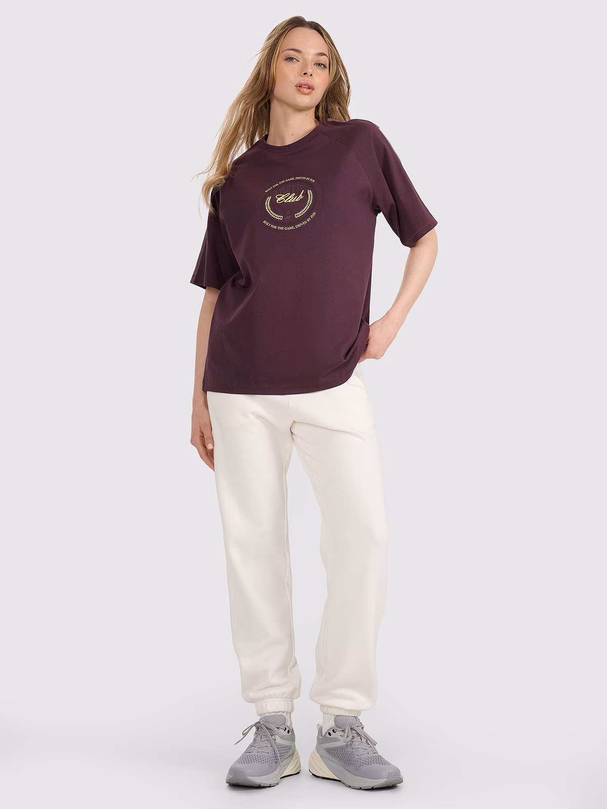 T-shirt oversize z nadrukiem damski - czarny