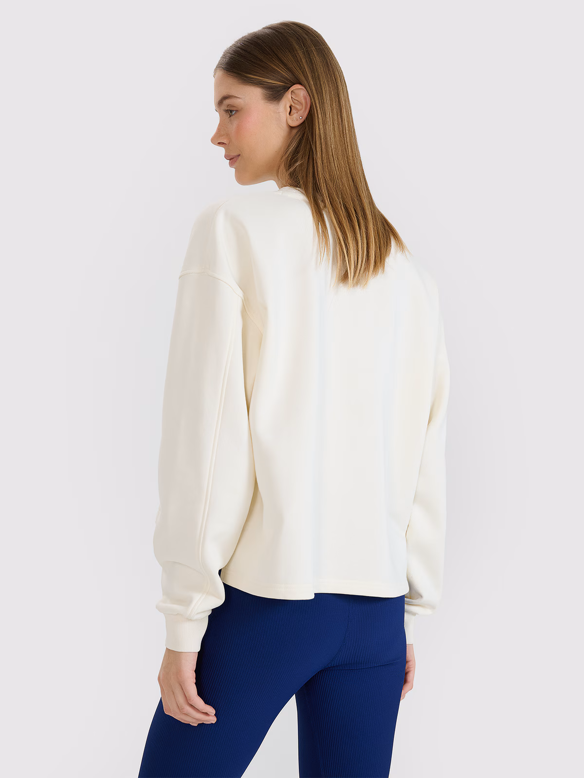 Bluza dresowa oversize nierozpinana bez kaptura damska - biała