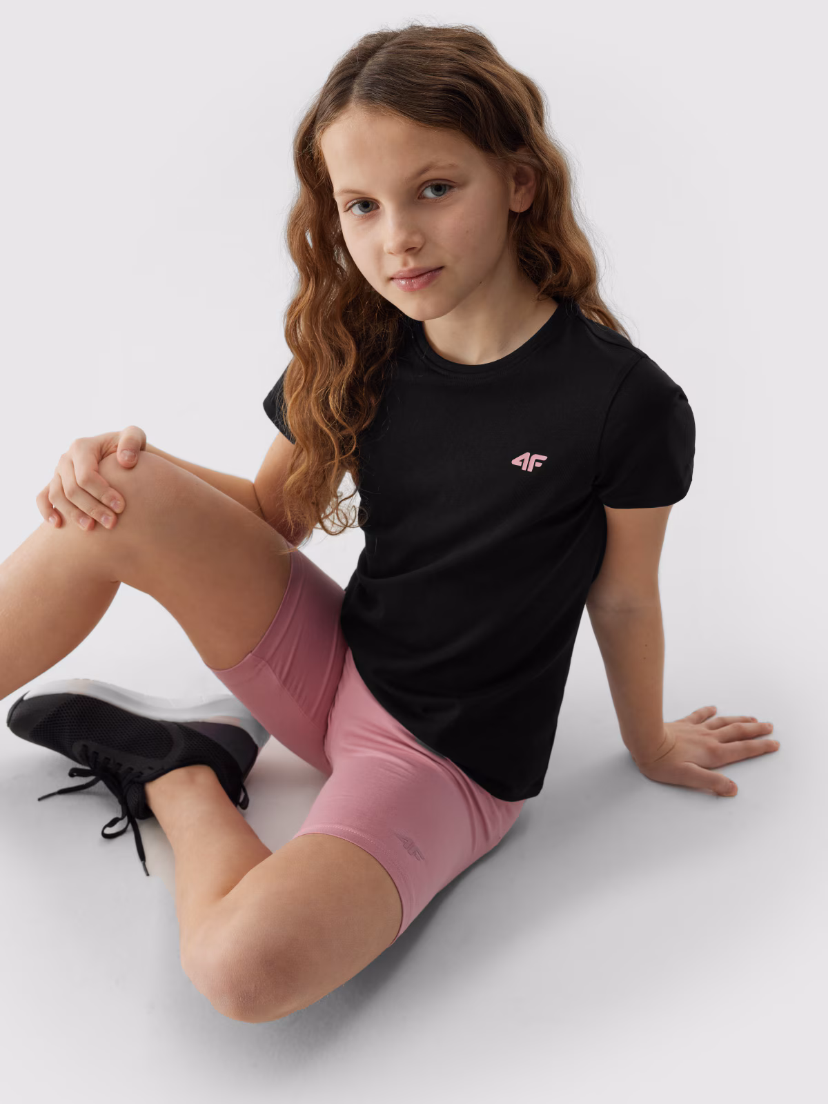 T-shirt gładki dziewczęcy - czarny