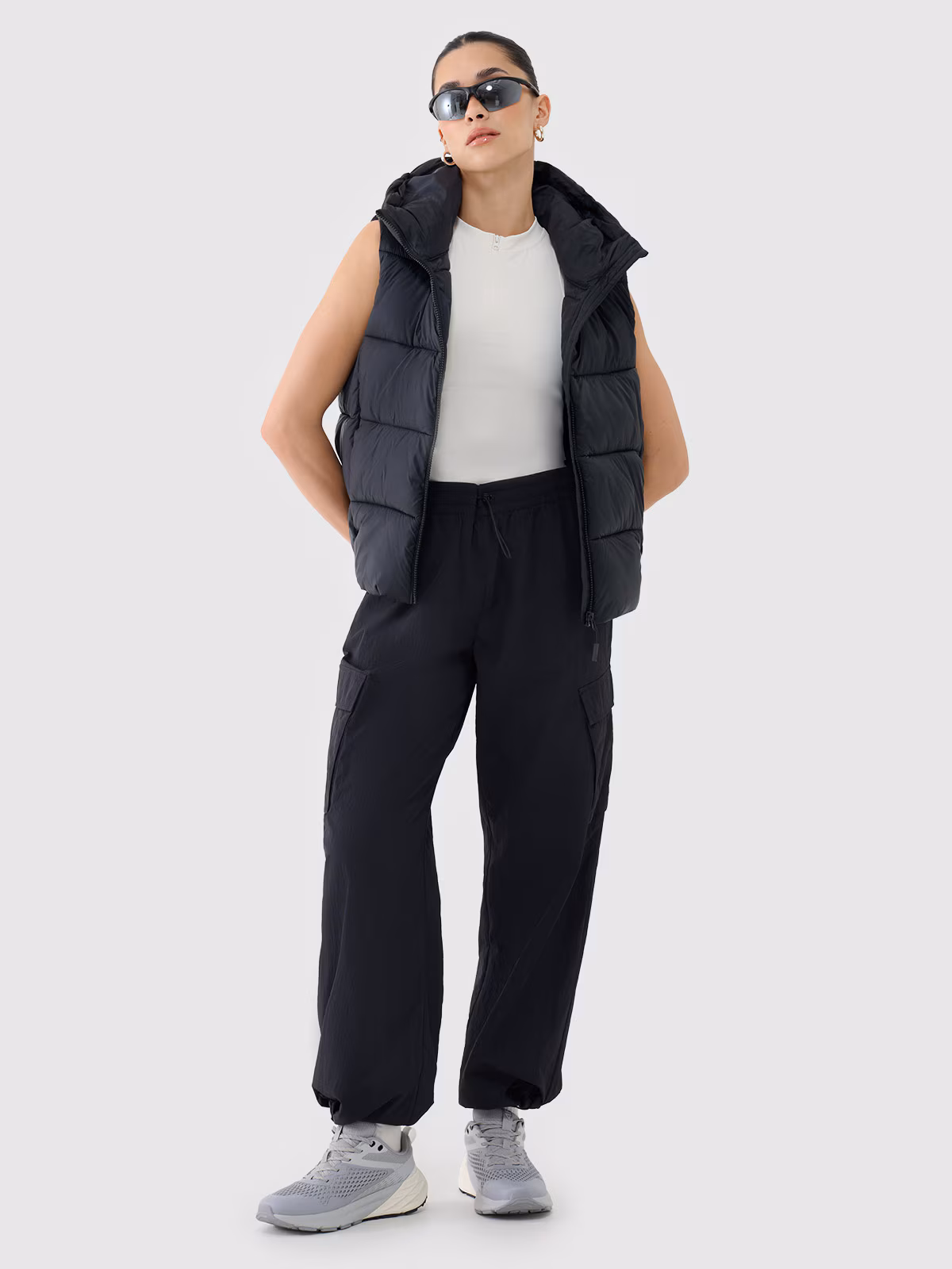 Crop-top slim damski - czarny