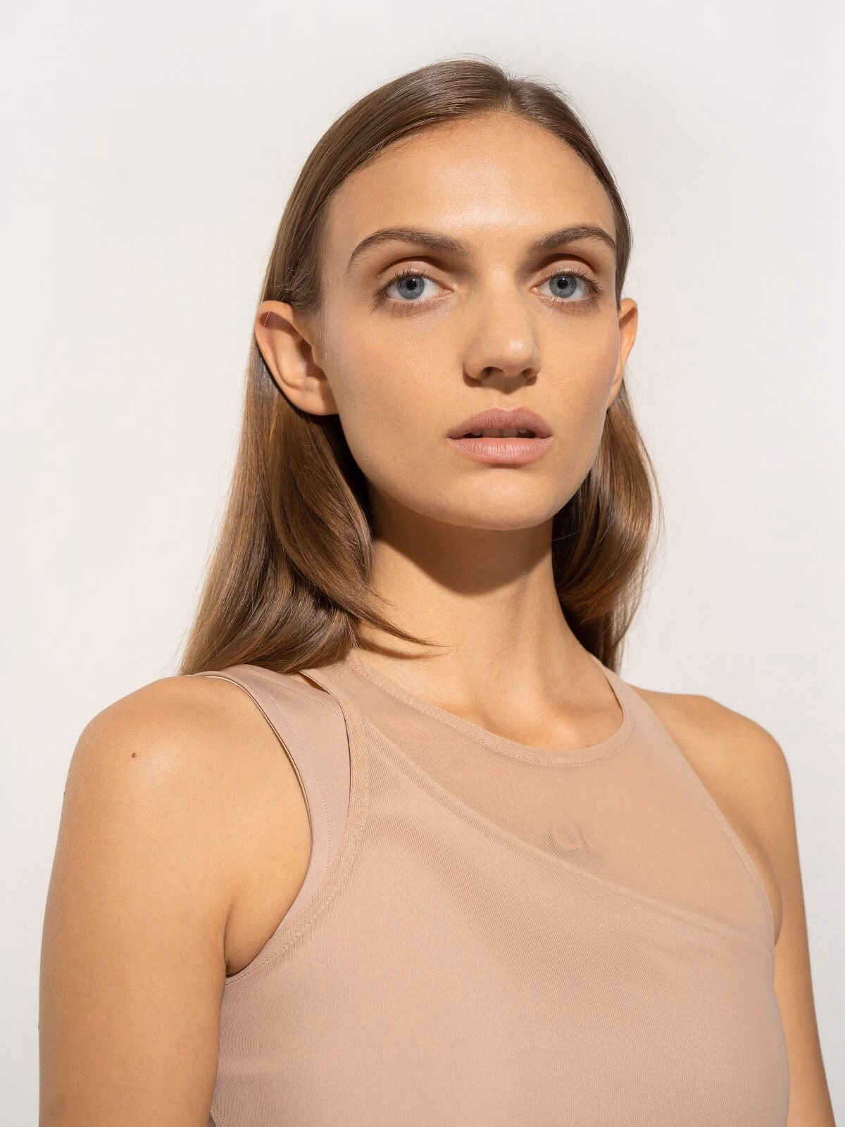 Top z łączonych materiałów 4F x Anna Lewandowska