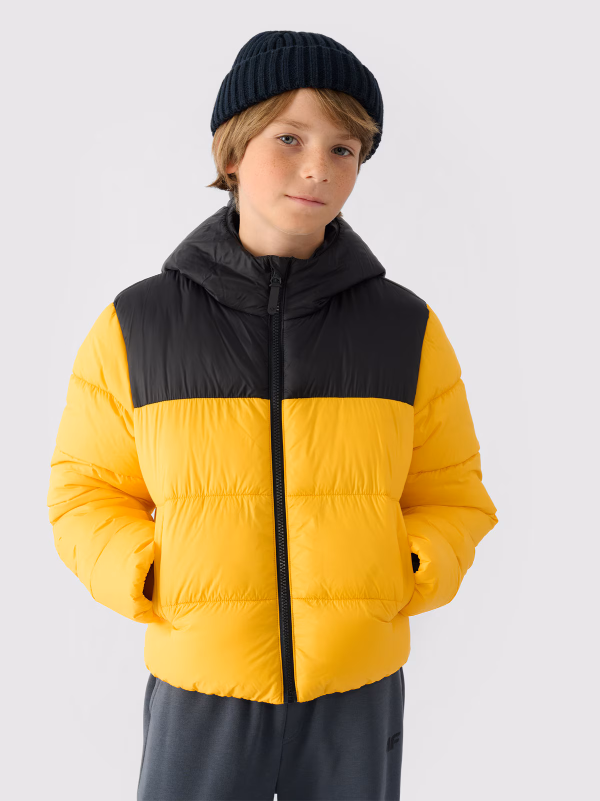 Kurtka puchowa z wypełnieniem syntetycznym chłopięca - żółta