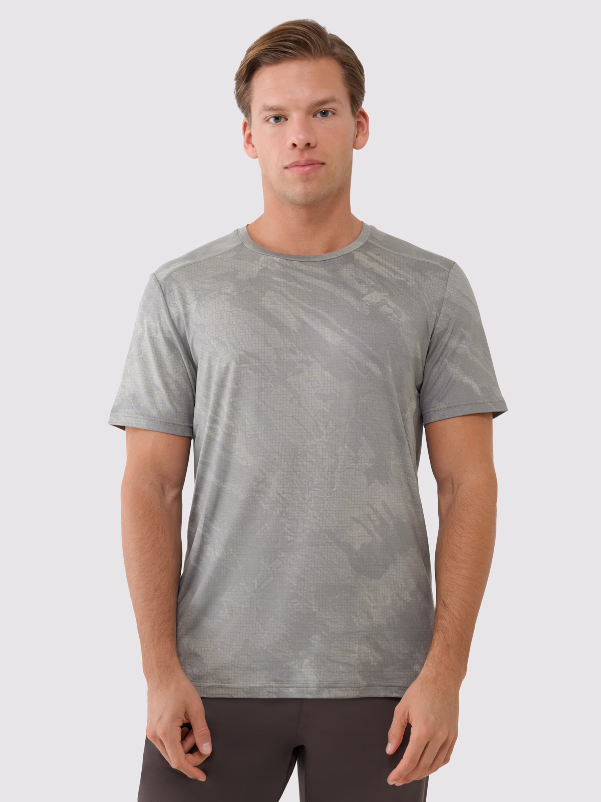 Koszulka treningowa regular szybkoschnąca męska - brązowa