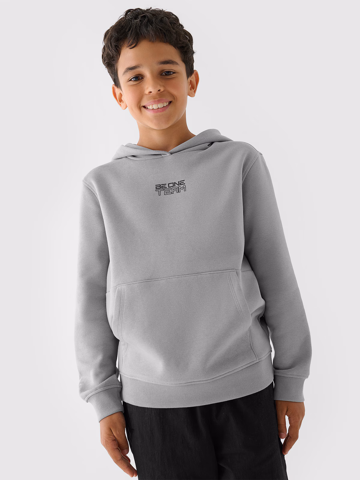 Bluza dresowa nierozpinana z kapturem chłopięca - szara