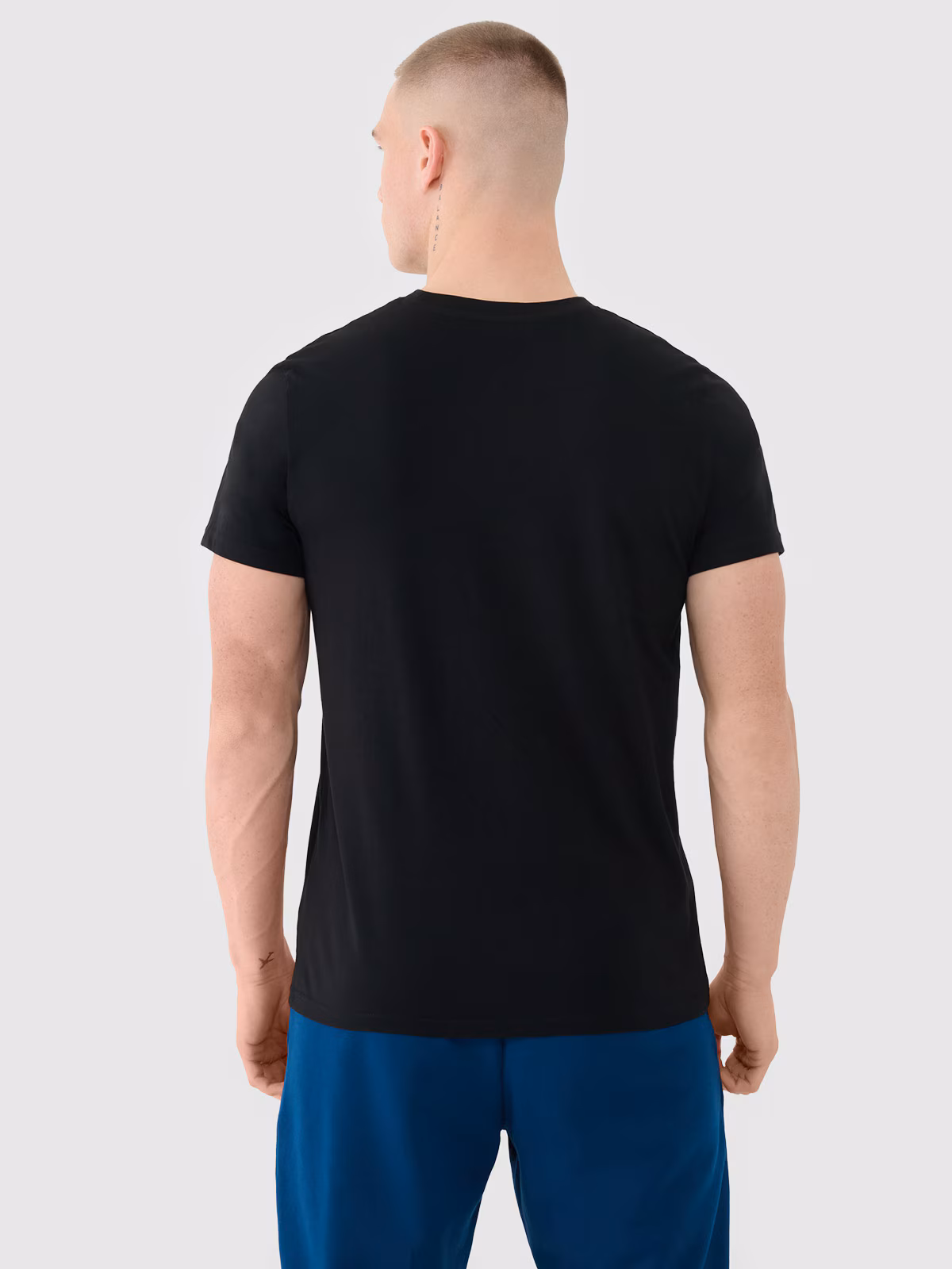 T-shirt regular gładki męski - czarny