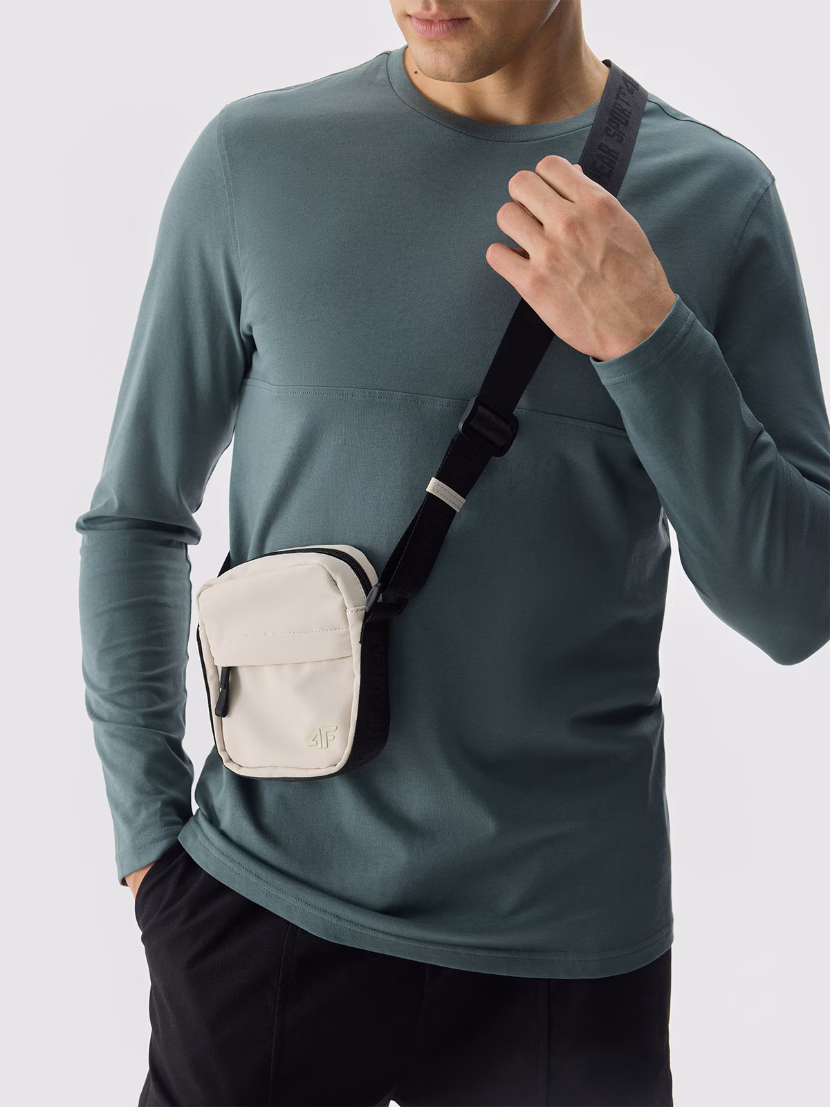 Saszetka na ramię - beżowa