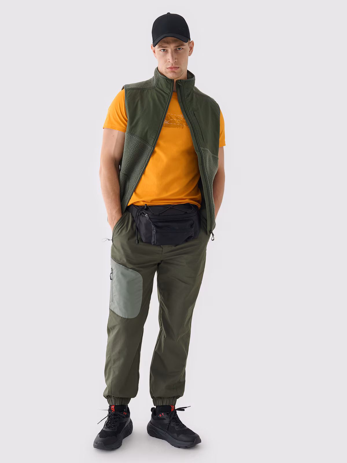 Spodnie casual męskie - oliwkowe/khaki