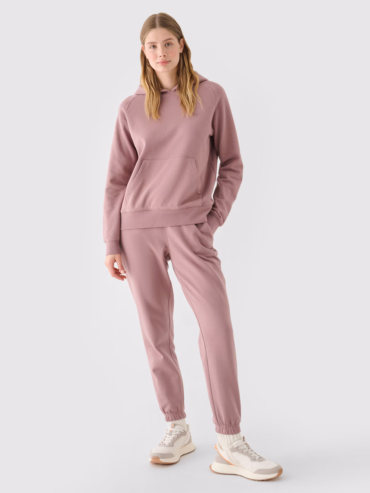 Spodnie dresowe joggery damskie - różowe
