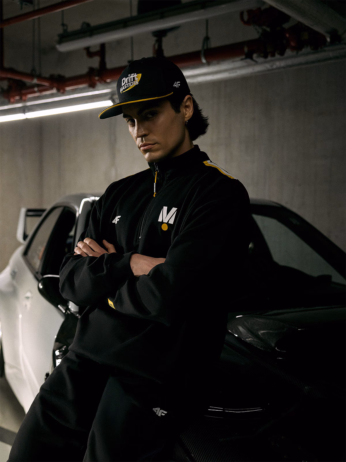 Bluza dresowa nierozpinana bez kaptura uniseks 4F x Drift Masters - czarna