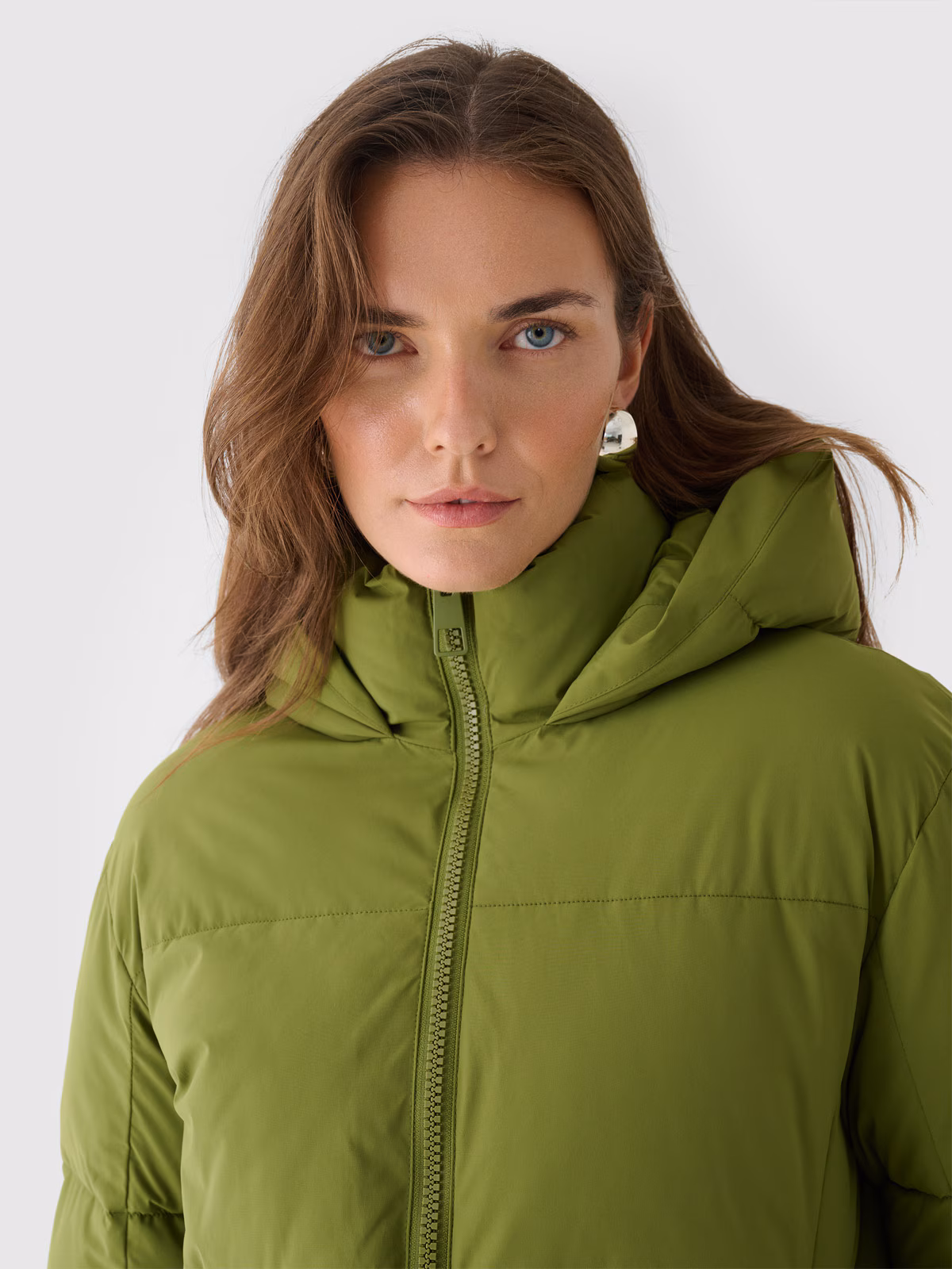 Kurtka puchowa z wypełnieniem syntetycznym damska Outhorn - zielona