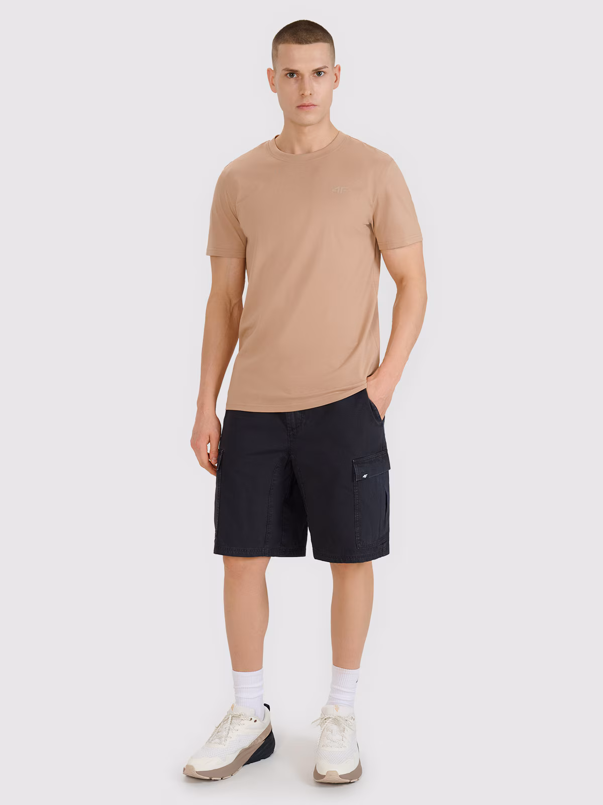 T-shirt regular gładki męski - beżowy