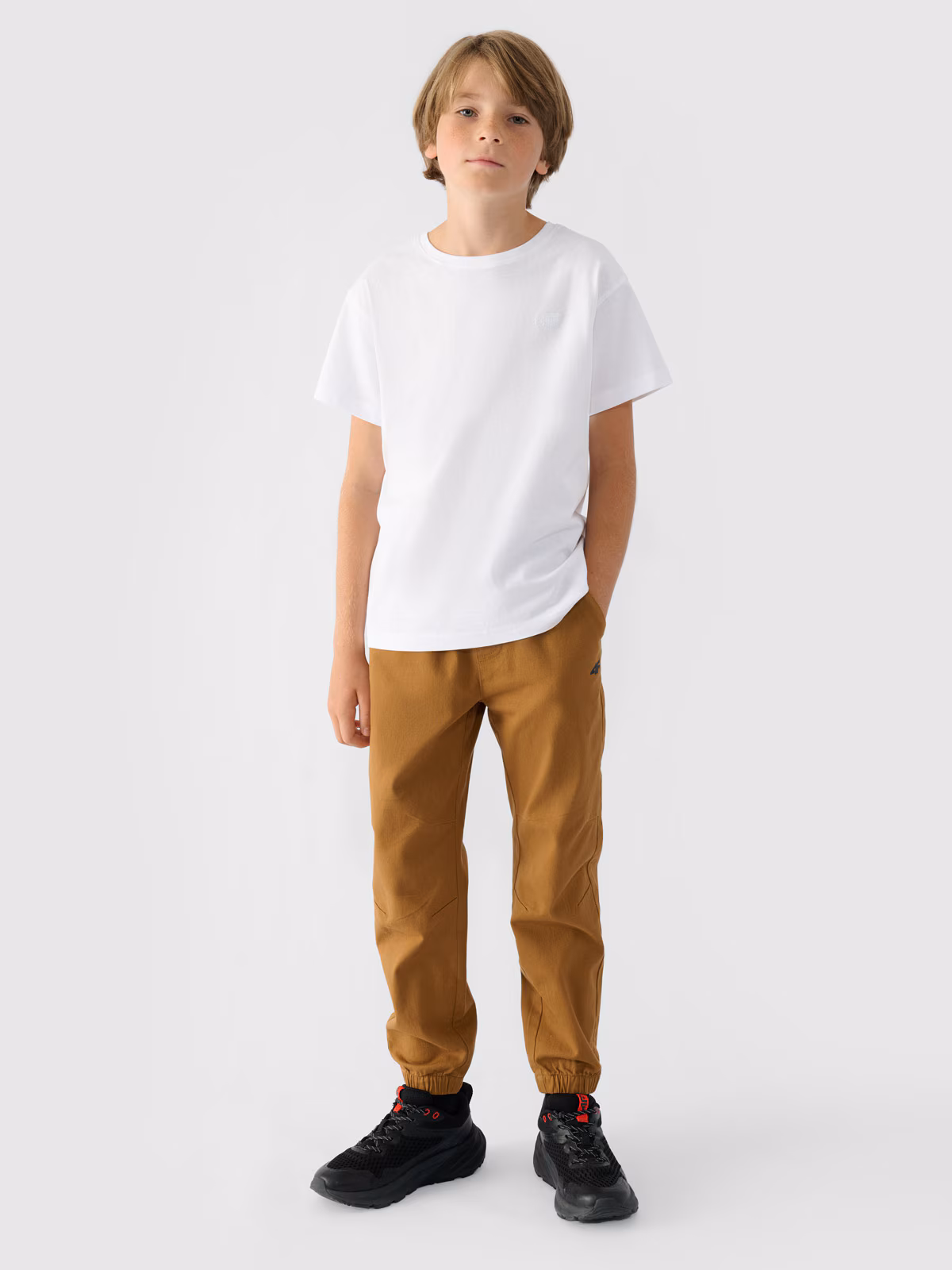 Spodnie casual joggery chłopięce - brązowy