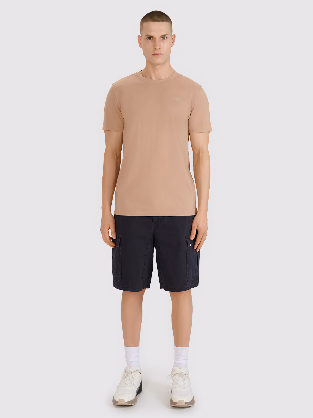 T-shirt regular gładki męski - beżowy