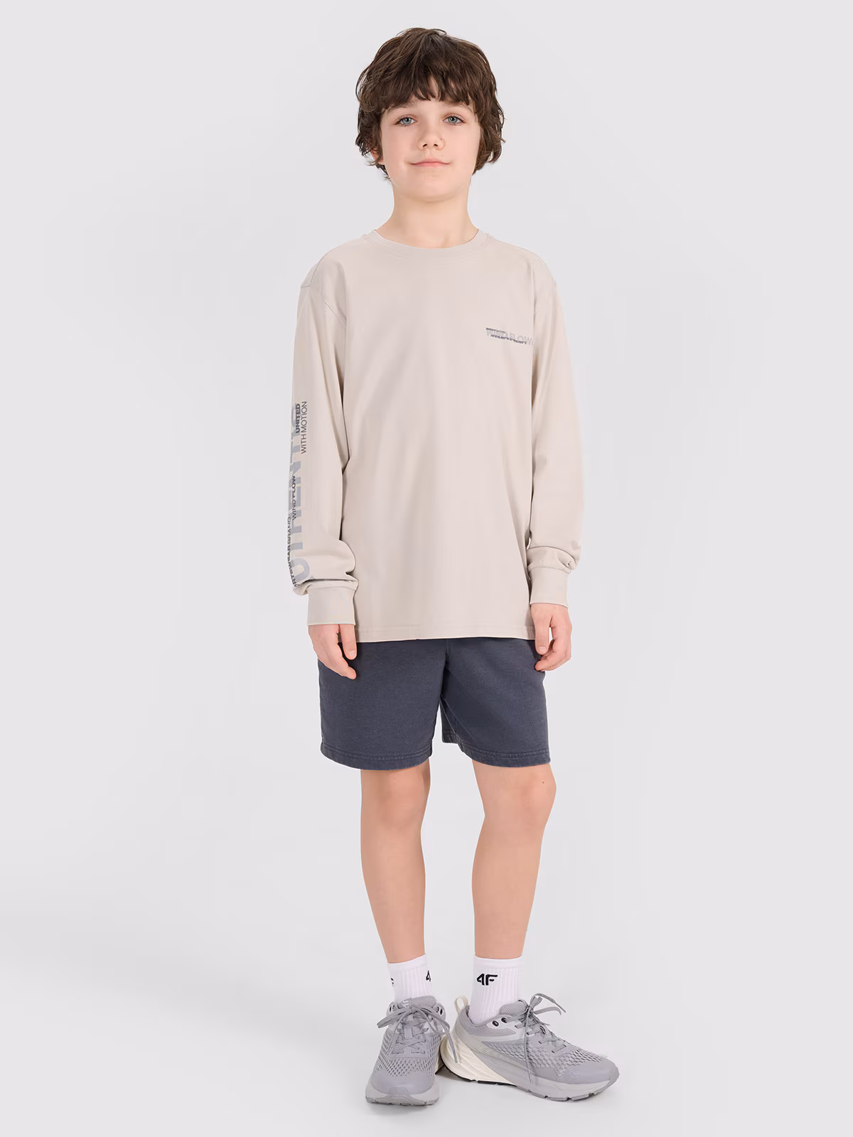 Longsleeve oversize z nadrukiem chłopięcy - szary