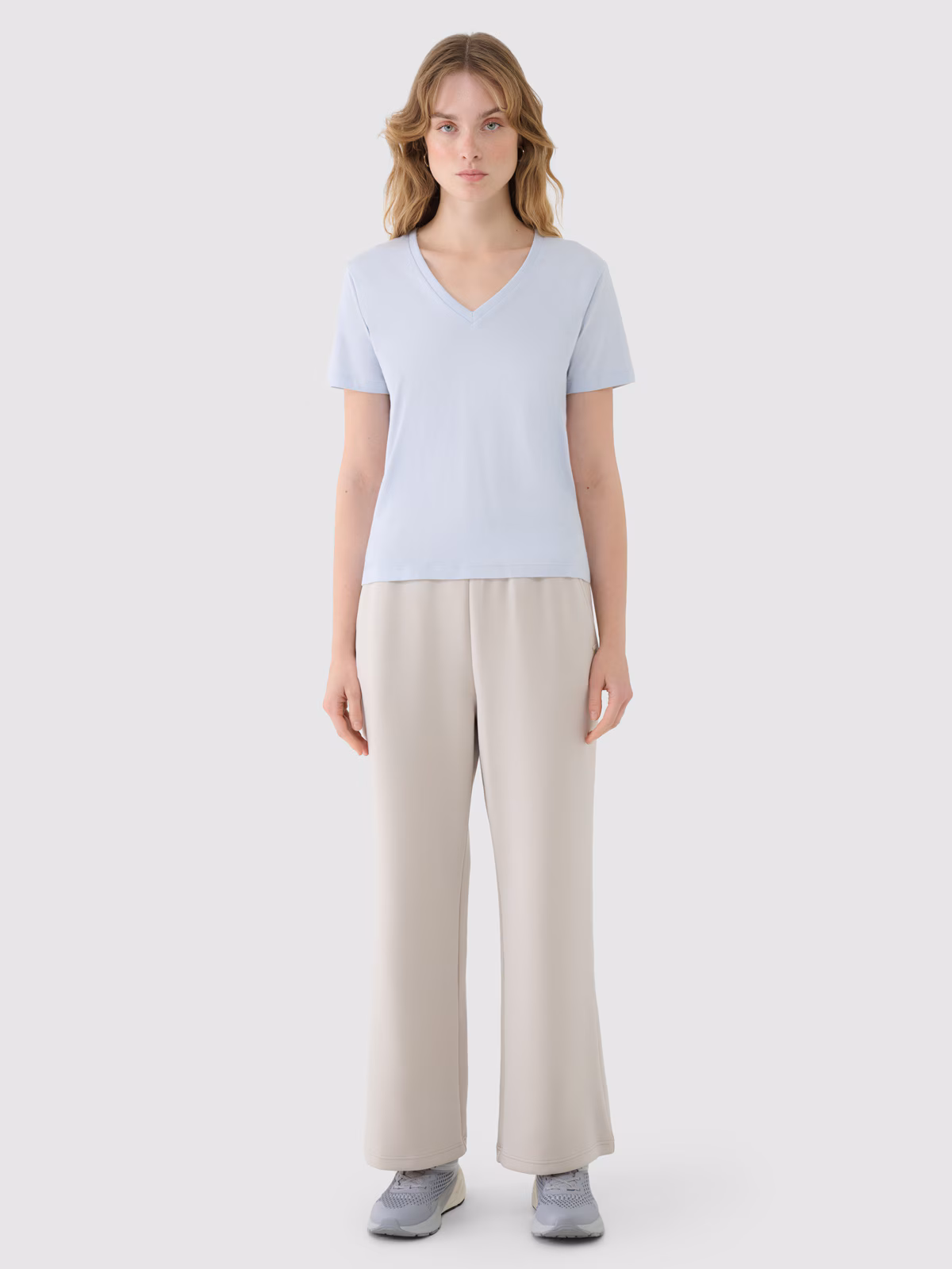 T-shirt oversize z modalem damski - biały