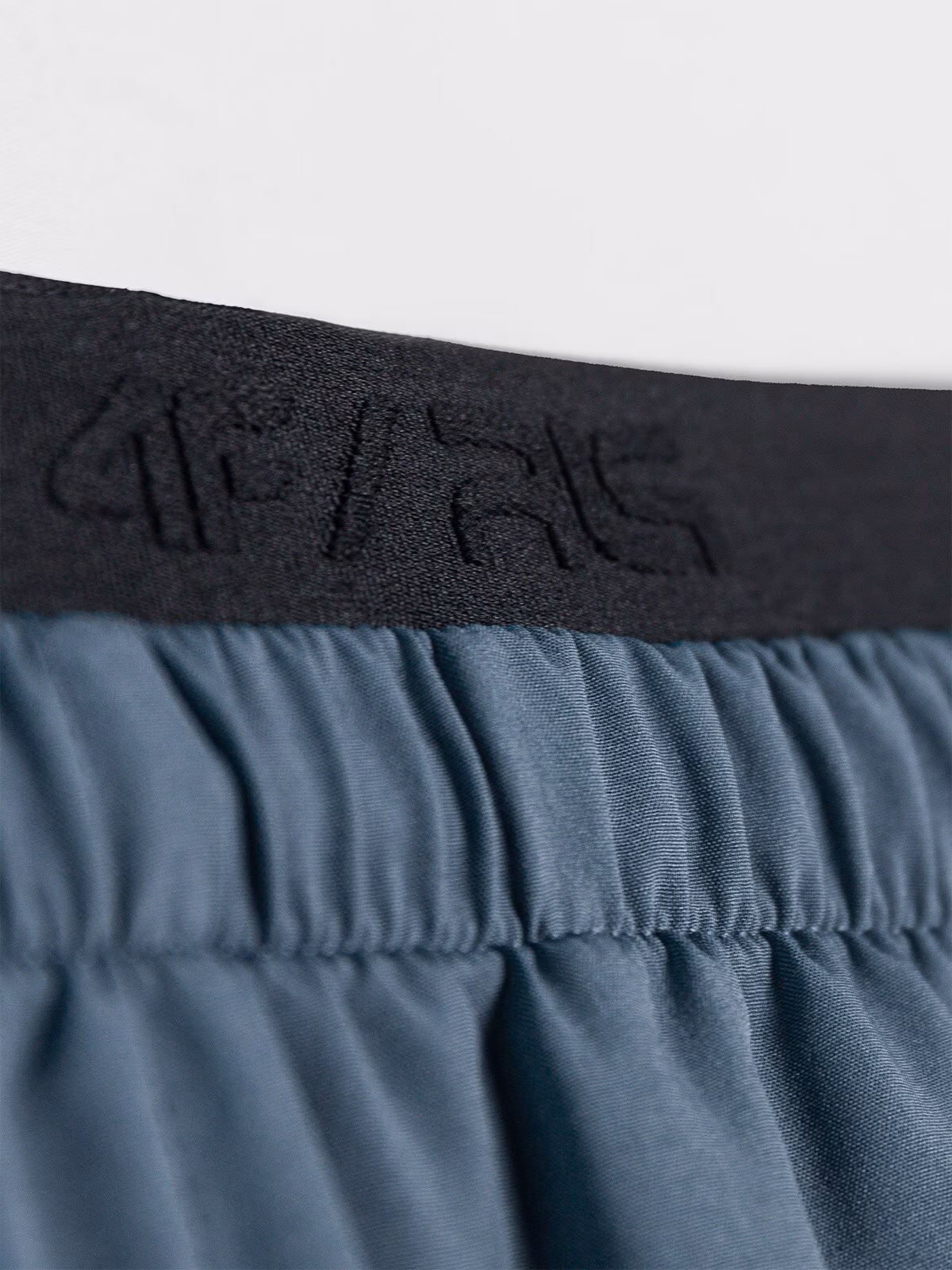 Spodenki treningowe szybkoschnące męskie 4F x Robert Lewandowski