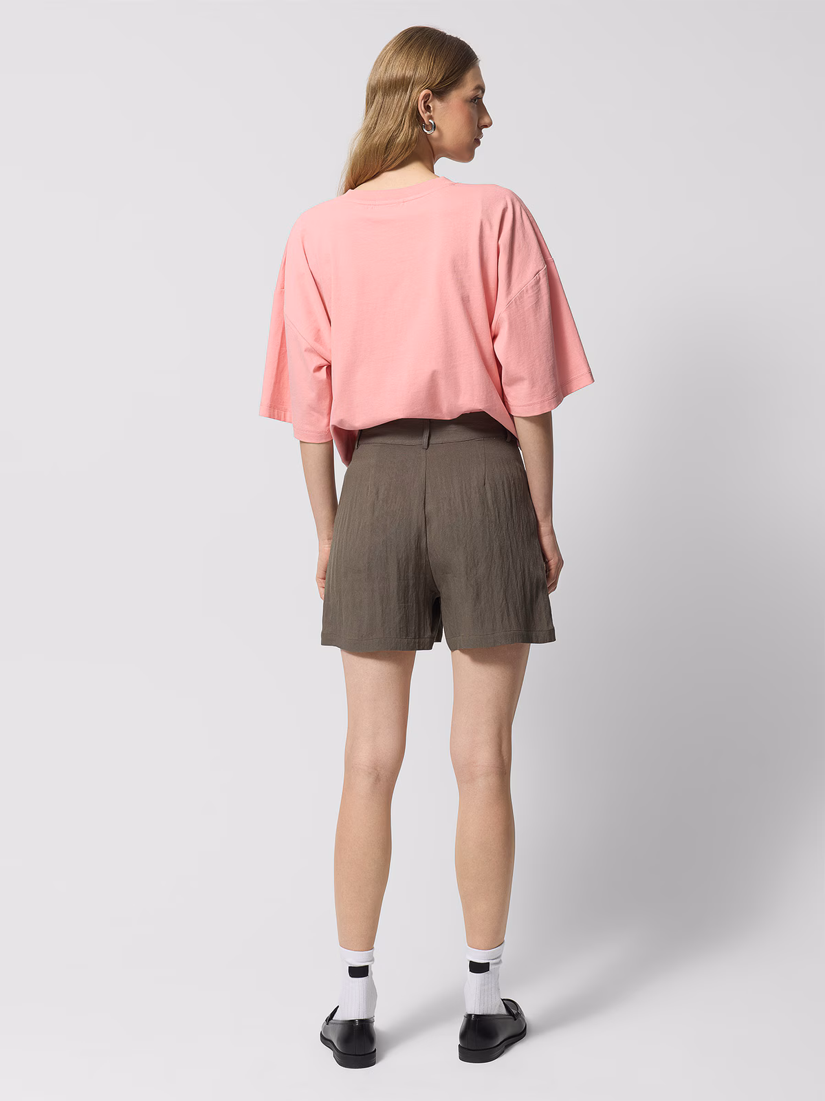 Spodenki casual damskie Outhorn - beżowe