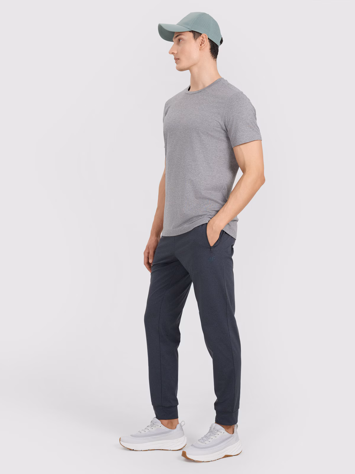 Spodnie treningowe szybkoschnące męskie - czarne