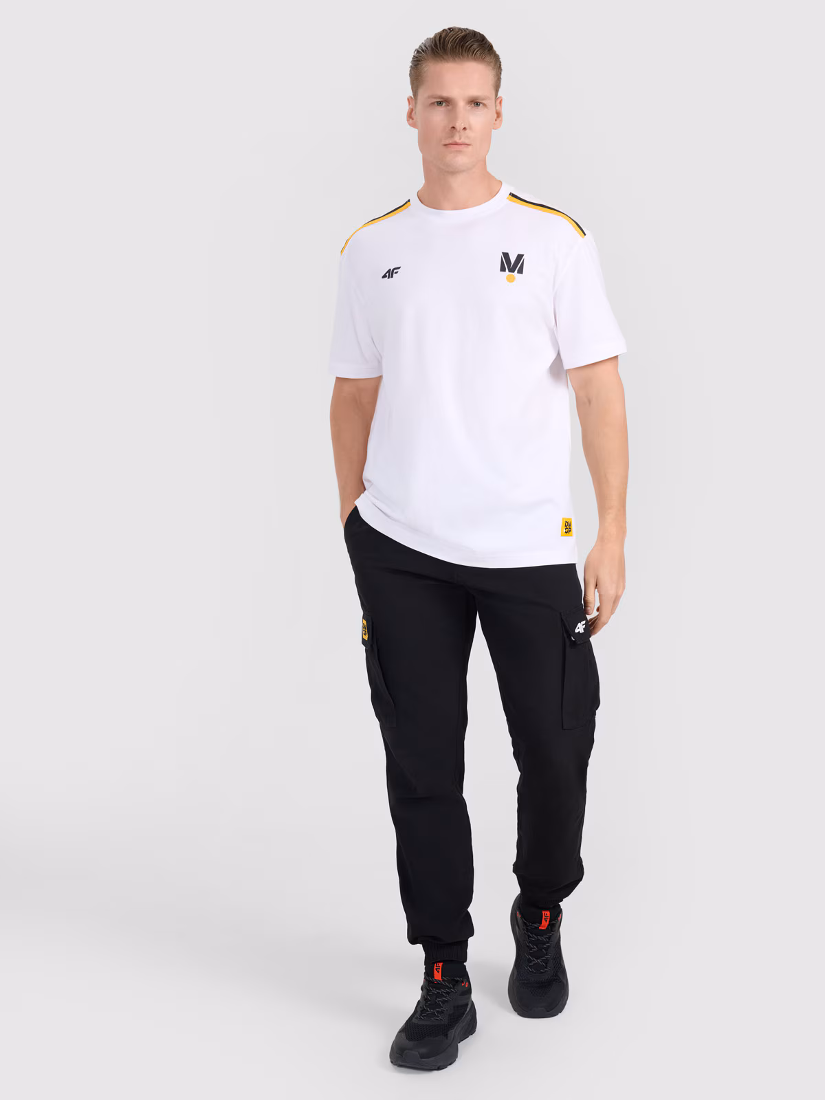 T-shirt regular z nadrukiem uniseks 4F x Drift Masters - biały