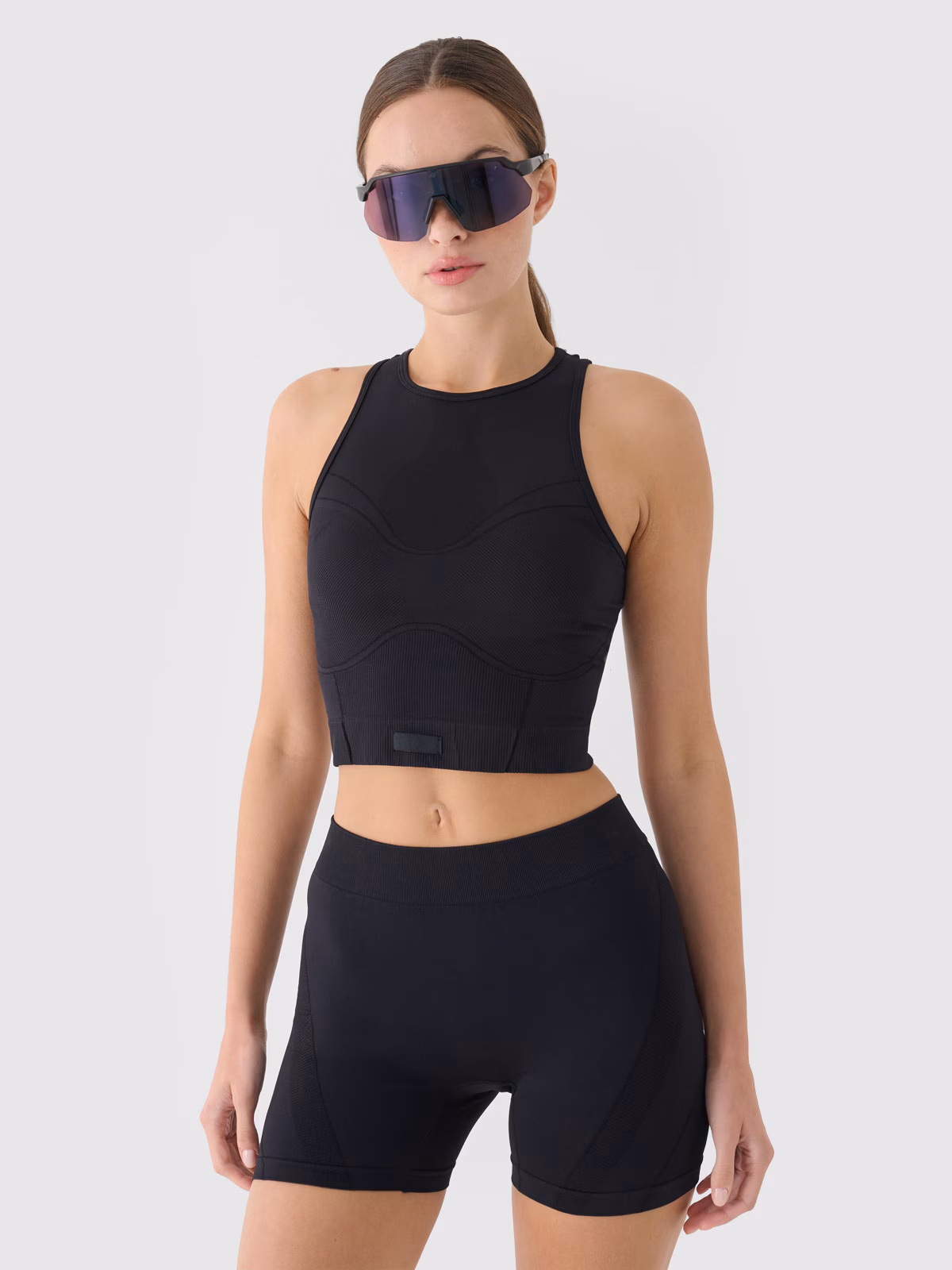 Crop top treningowy slim szybkoschnący damski - czarny