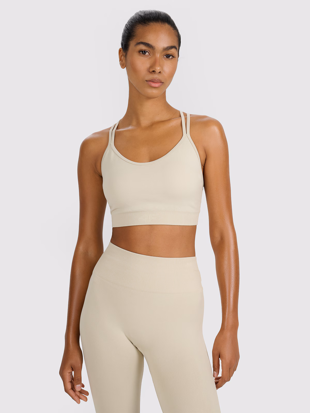 Biustonosz treningowy z niskim wsparciem - beżowy