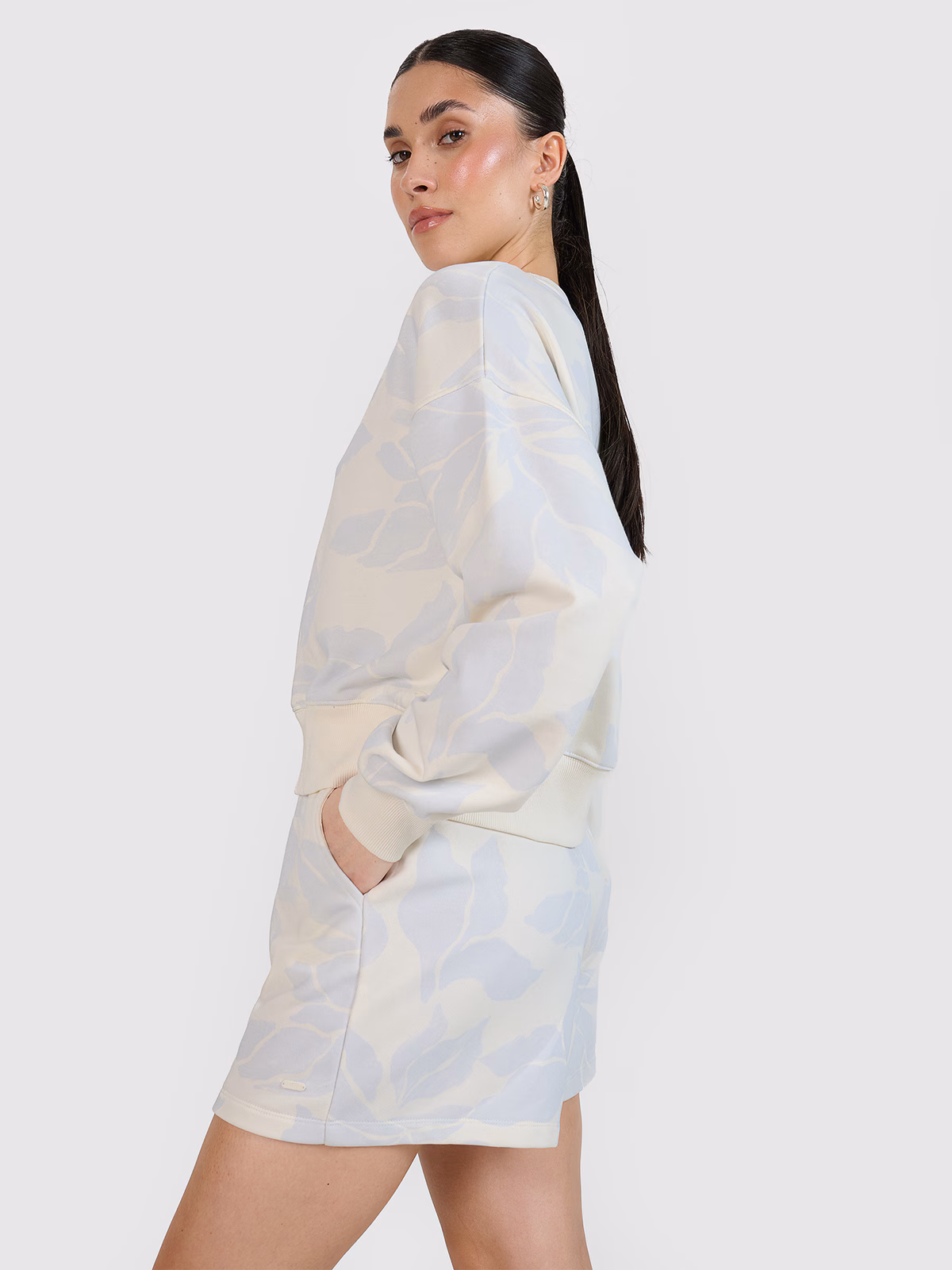 Bluza dresowa nierozpinana bez kaptura damska - multikolor