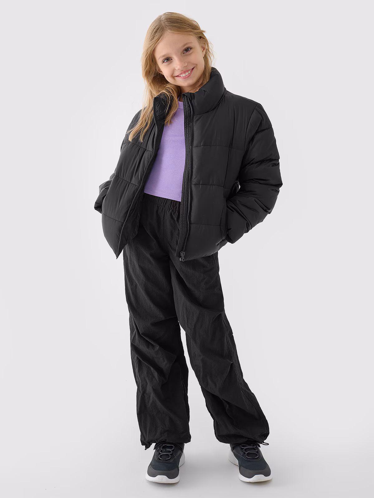 Kurtka puchowa z wypełnieniem syntetycznym dziecięca - czarna