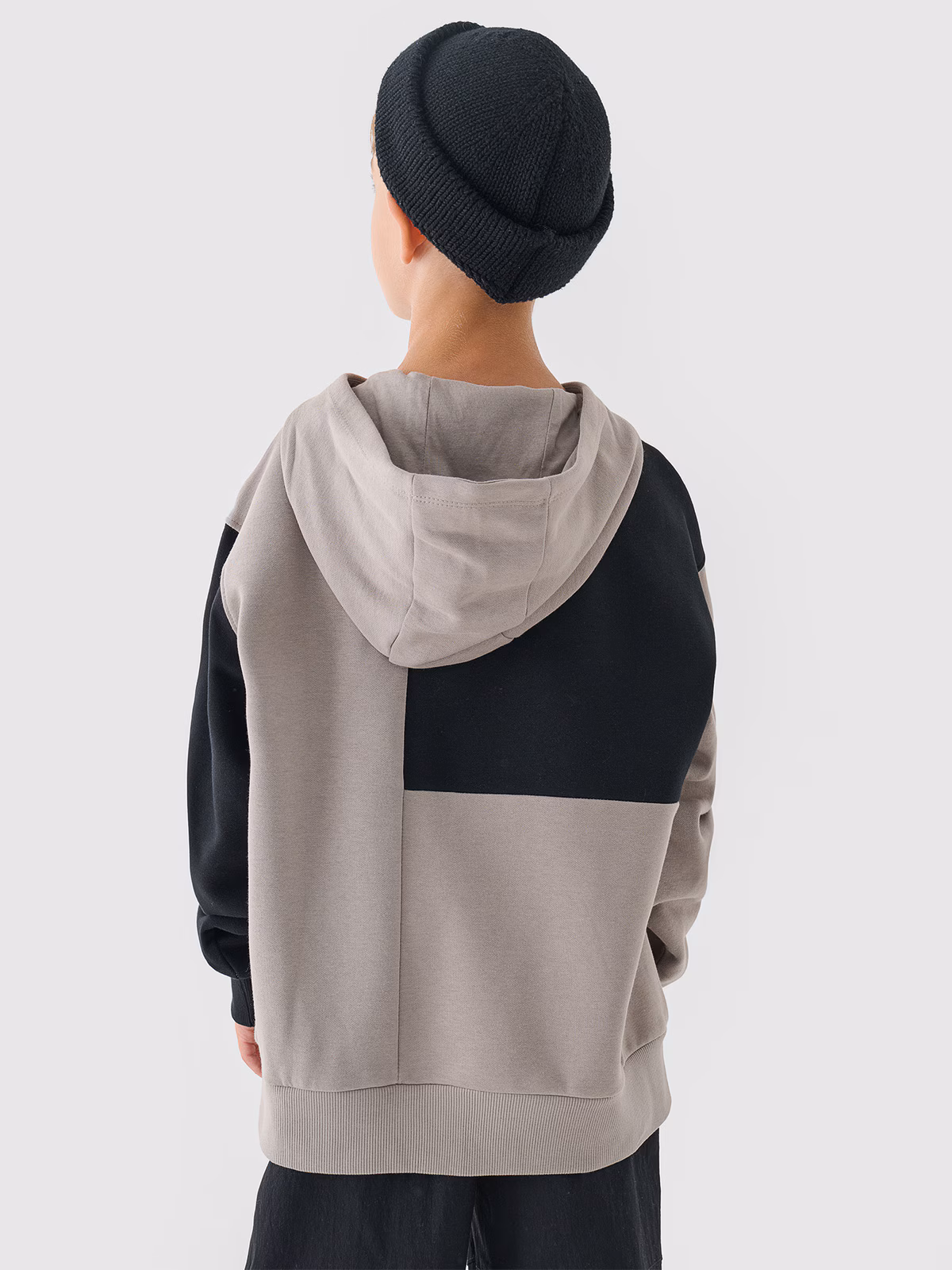 Bluza dresowa nierozpinana z kapturem chłopięca - szara