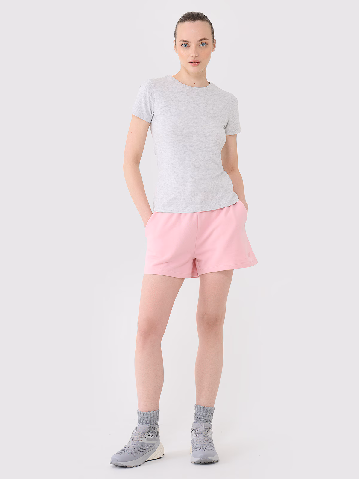 Spodenki dresowe damskie - czarne