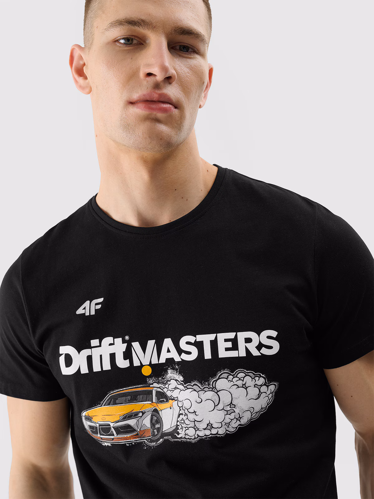T-shirt regular z nadrukiem uniseks 4F x Drift Masters - czarny