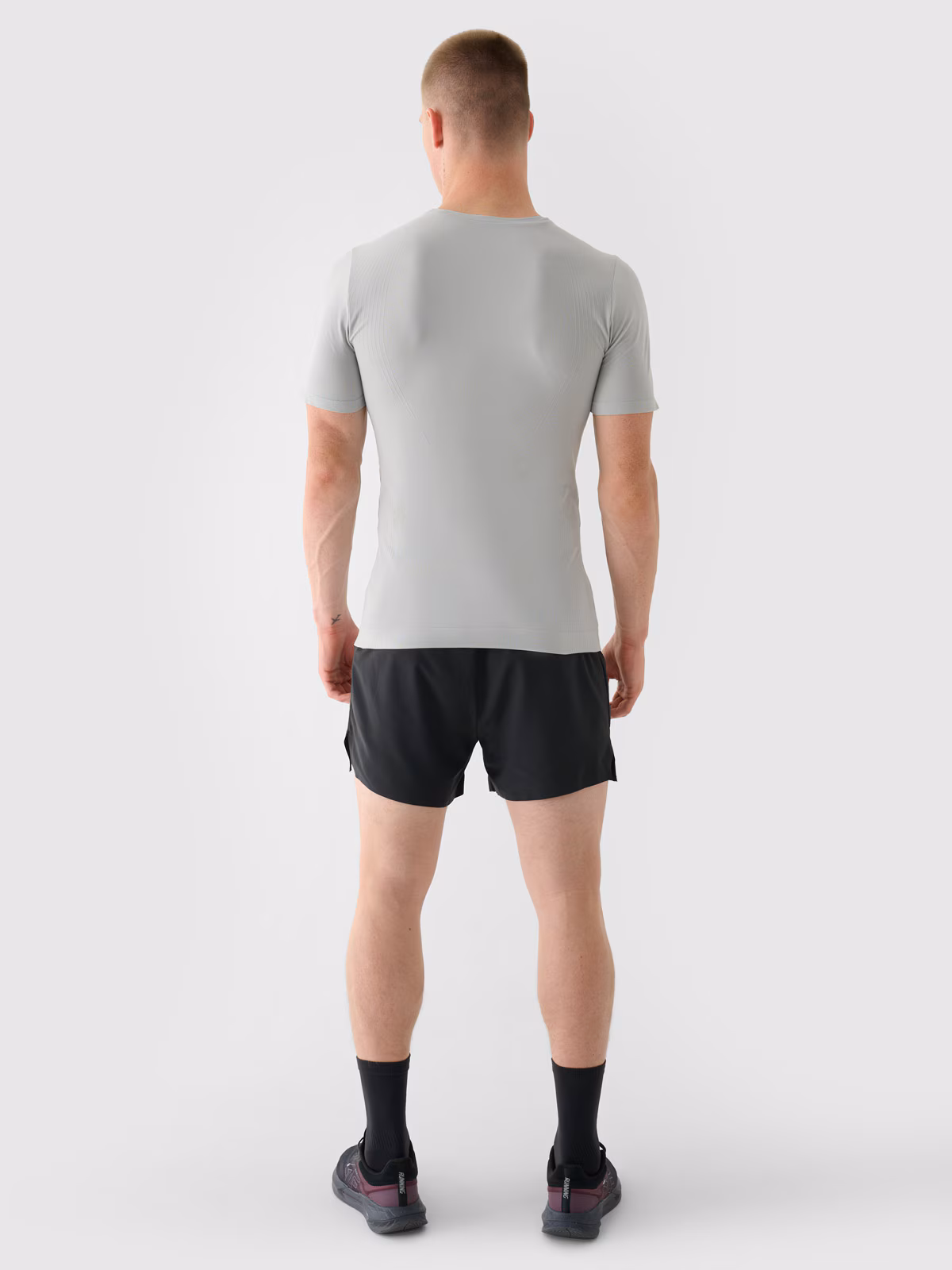 Spodenki do biegania szybkoschnące męskie - fioletowe