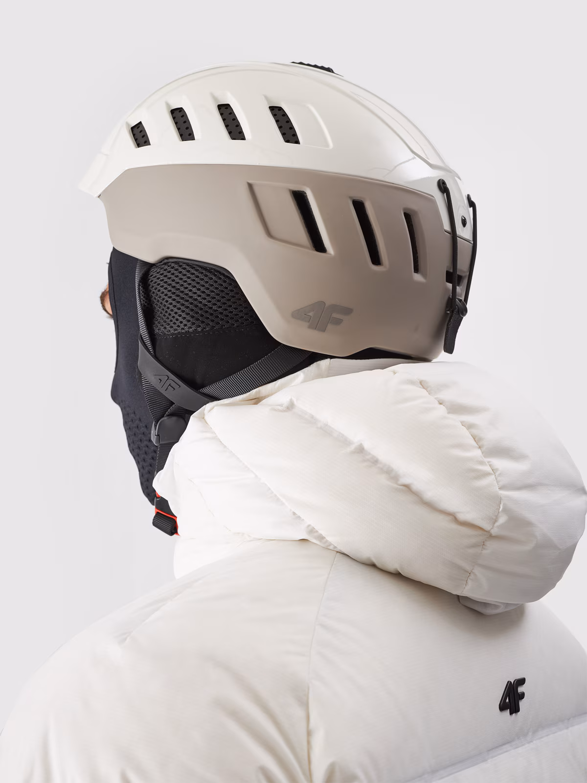 Kask narciarski uniseks - czarny