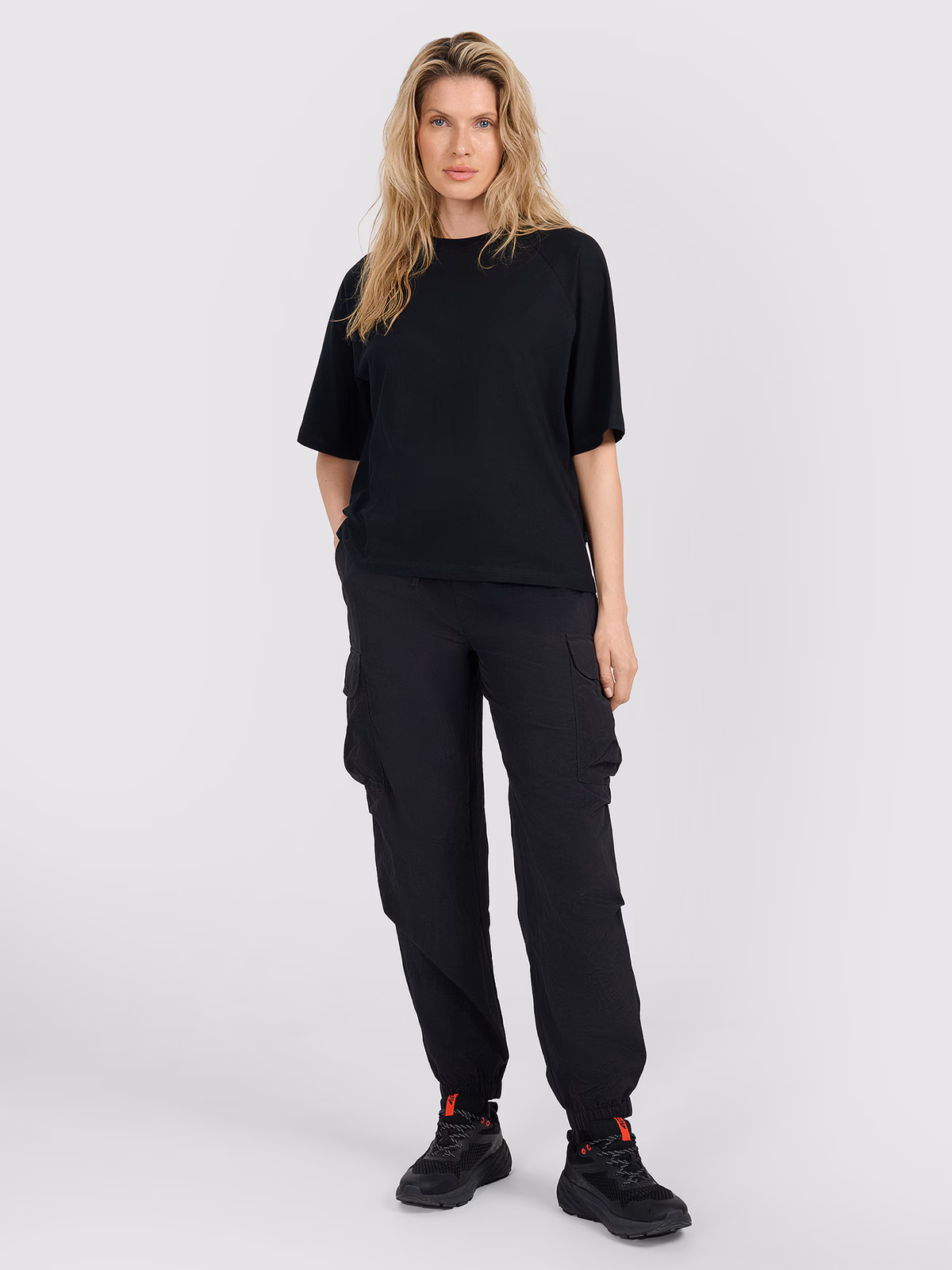 T-shirt oversize gładki damski - czarny