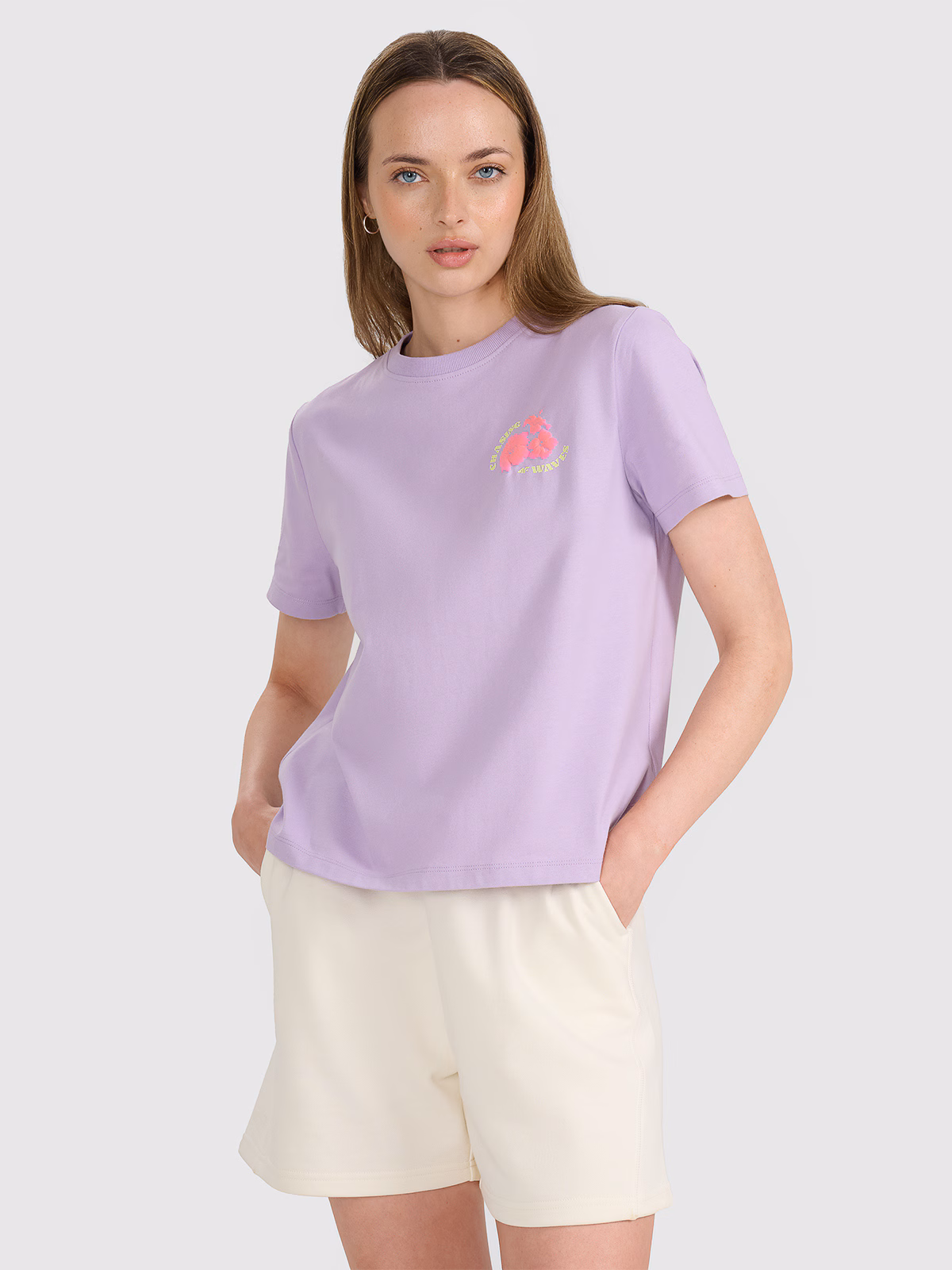 T-shirt oversize z nadrukiem damski - beżowy