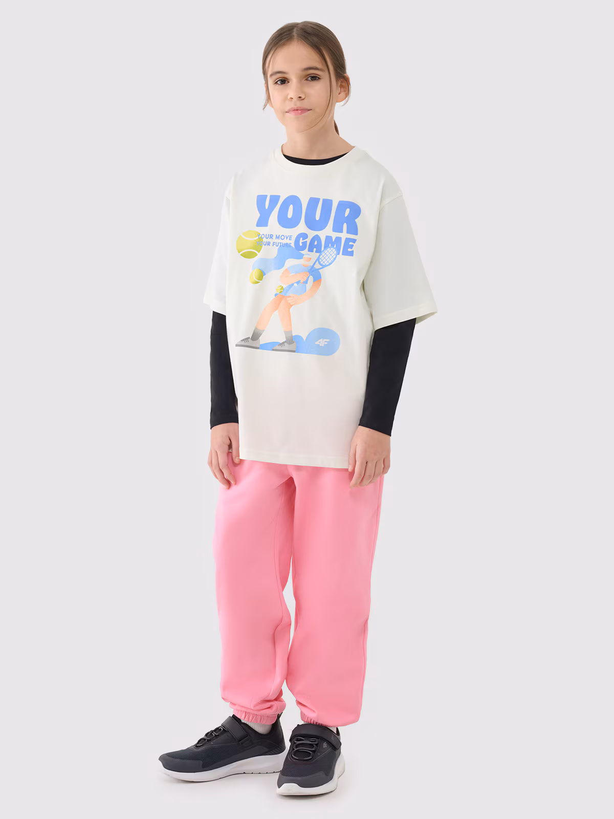 T-shirt oversize z nadrukiem dziewczęcy - różowy