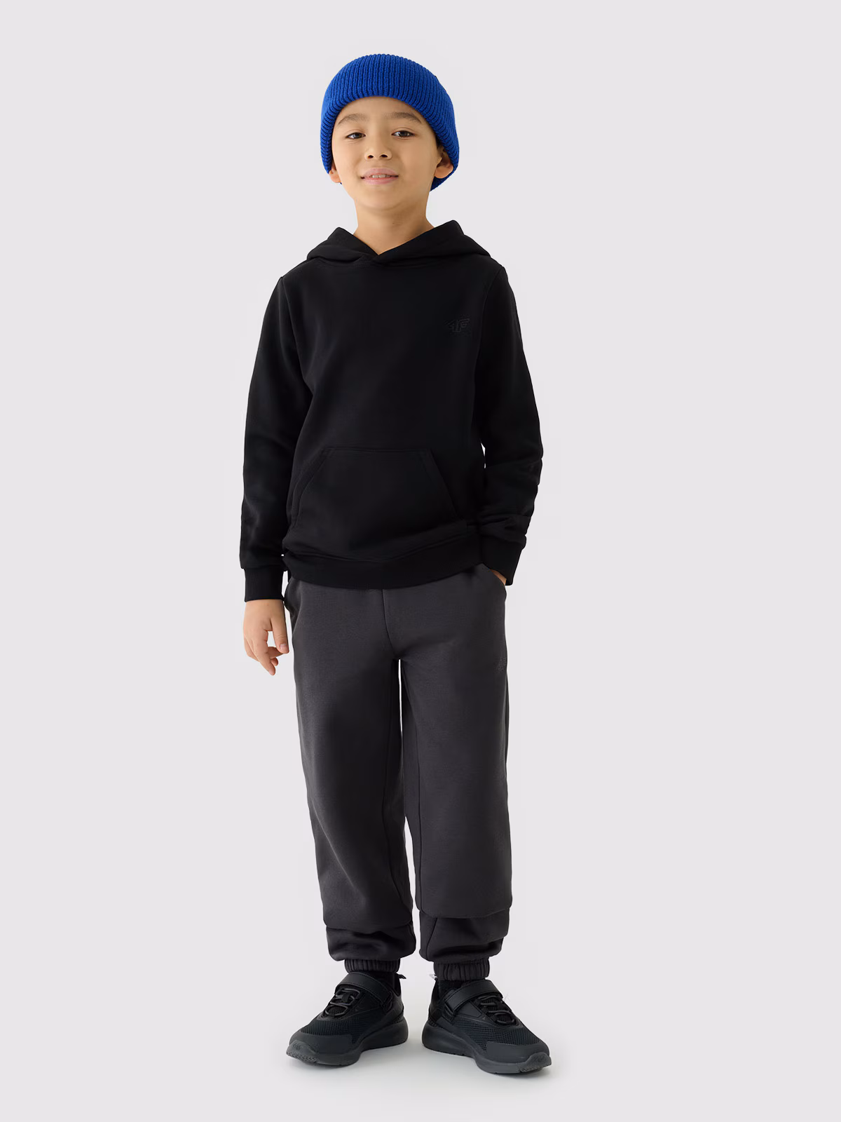 Bluza dresowa nierozpinana z kapturem chłopięca - niebieska