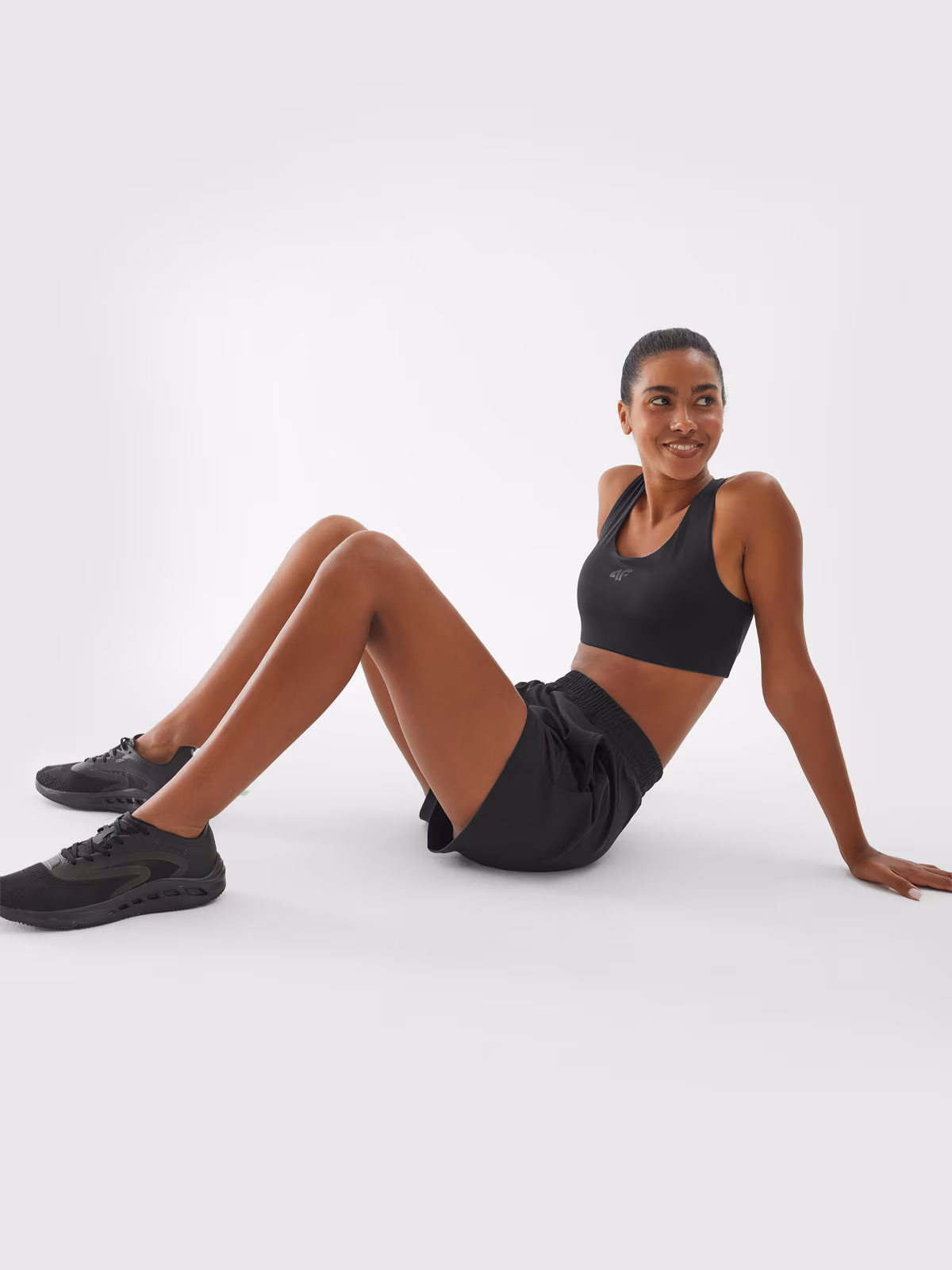 Spodenki treningowe szybkoschnące damskie - fioletowe