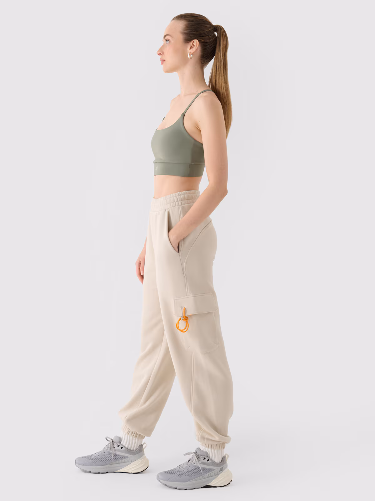 Spodnie dresowe joggery damskie - czarne