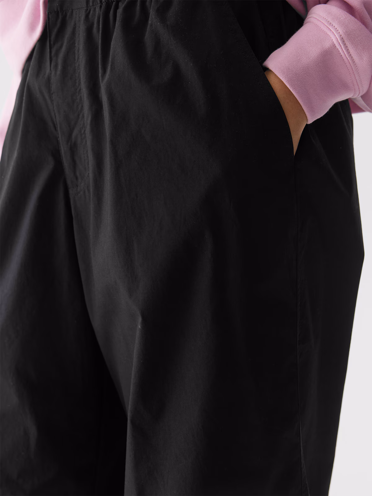 Spodnie casual baggy parachute damskie - łososiowy