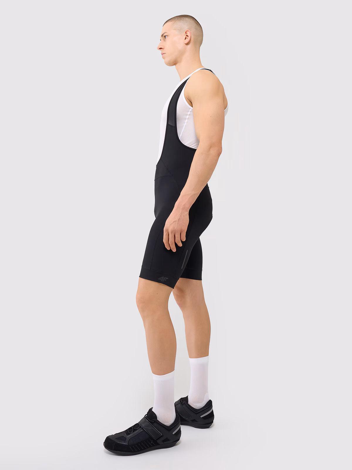 Legginsy krótkie rowerowe z żelowo-piankową wkładką i szelkami męskie - czarne