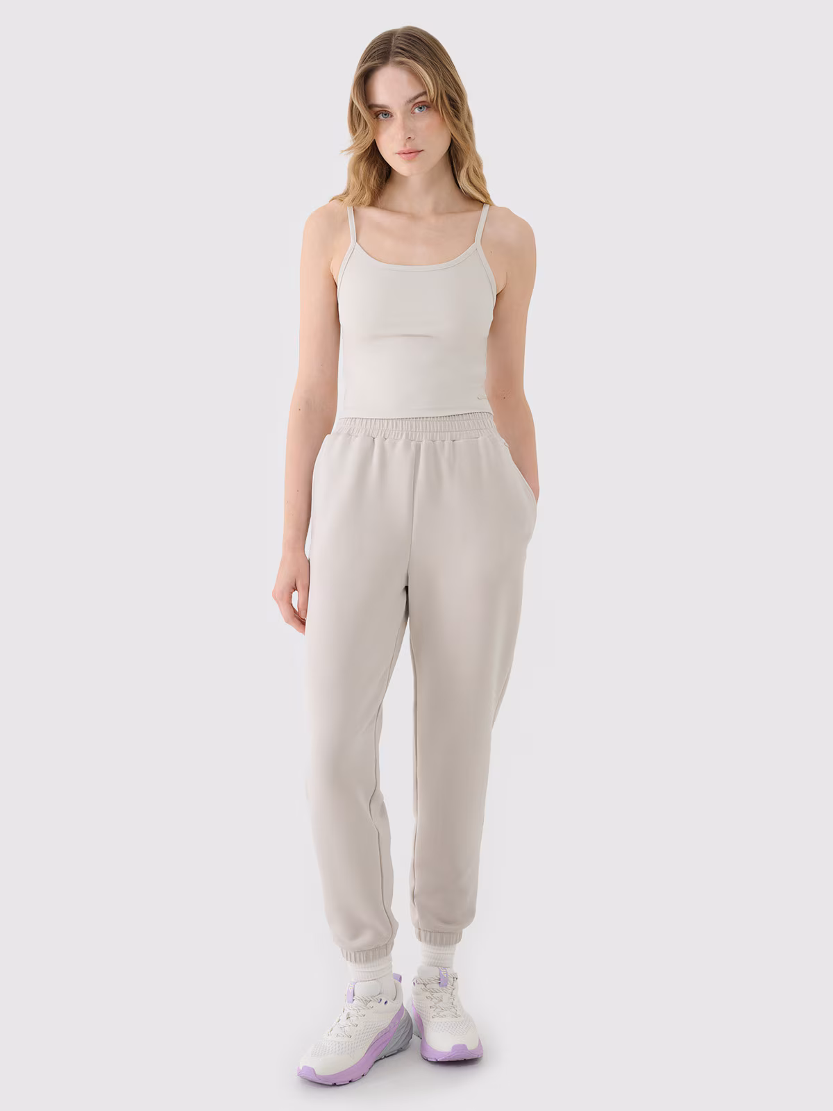 Crop-top slim damski - beżowy