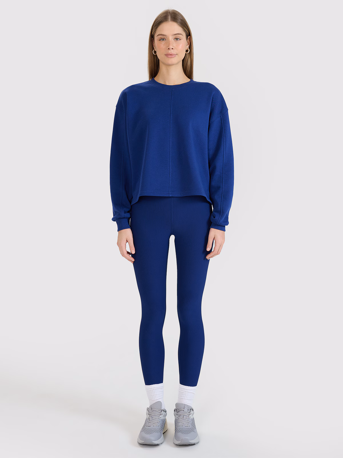 Bluza dresowa oversize nierozpinana bez kaptura damska - biała