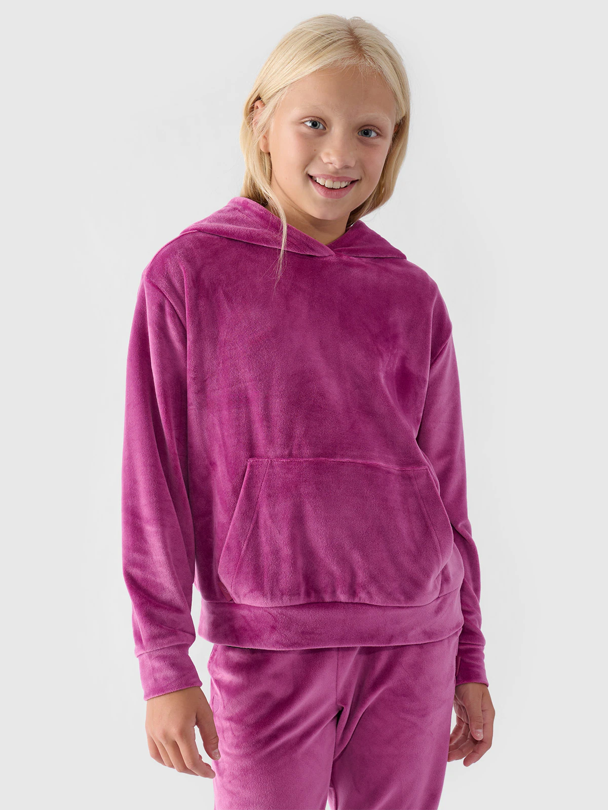 Bluza dresowa z weluru nierozpinana z kapturem dziewczęca - różowa