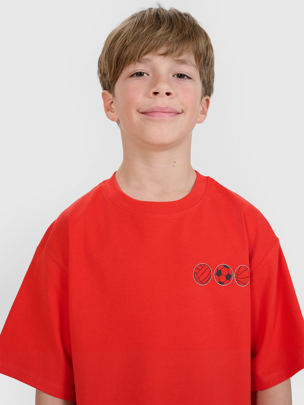 T-shirt oversize z nadrukiem chłopięcy - czerwony